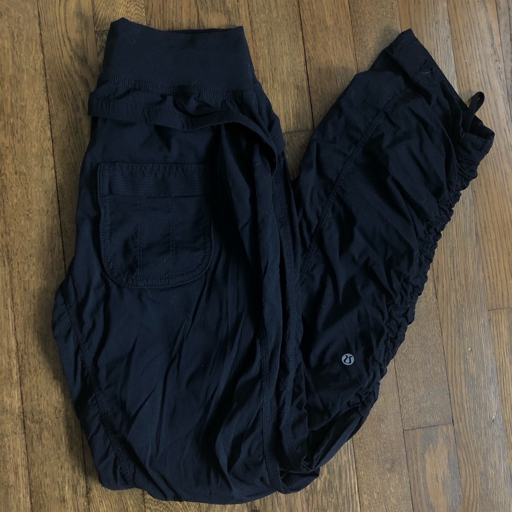Lululemon cargo adjustable pants
